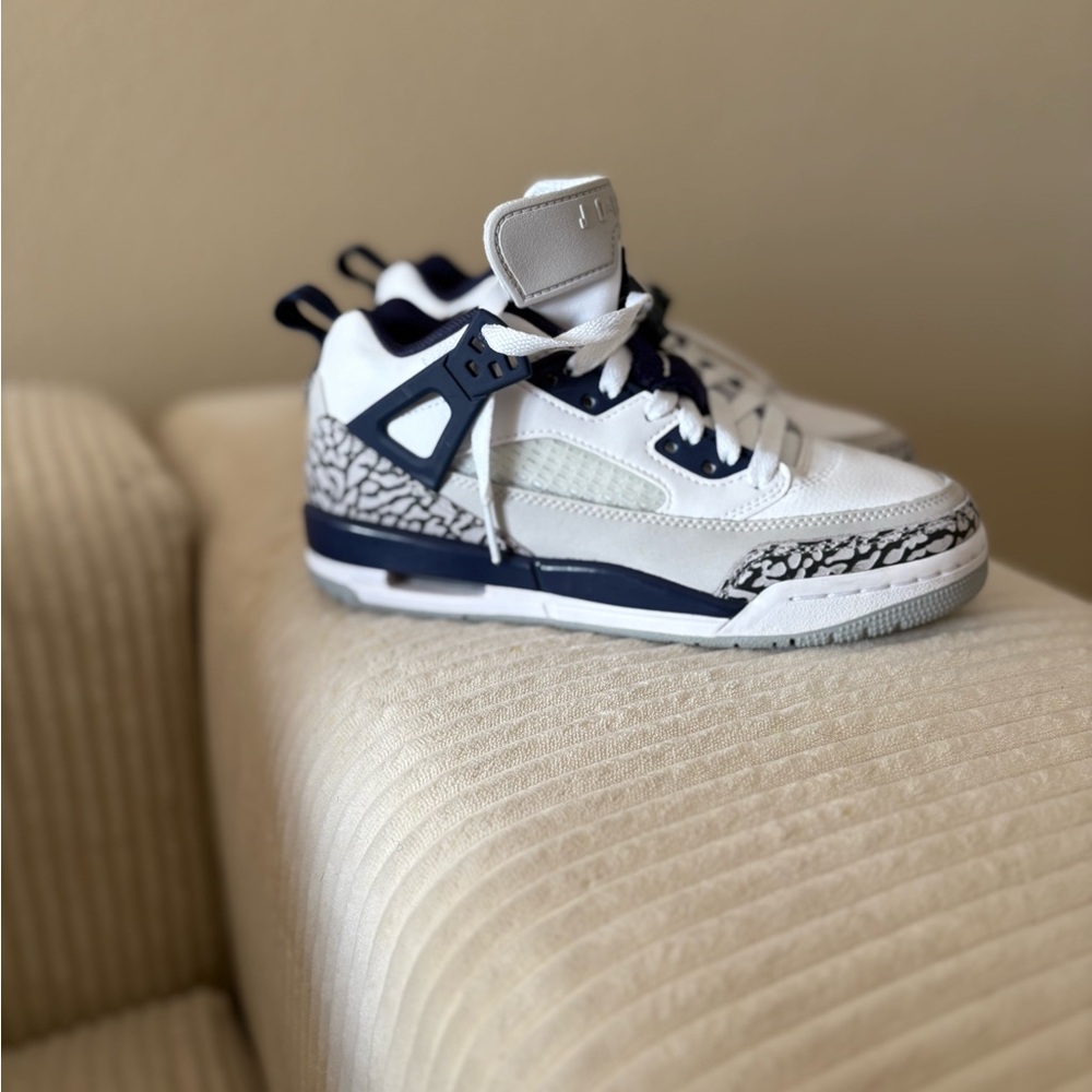 Kids Jordan’s 🤍
